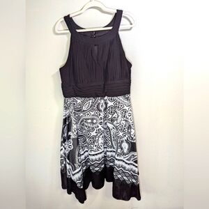 Scarlett women's black and white paisley print dress size 18